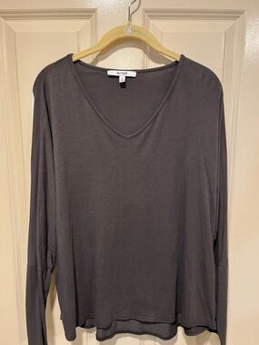 Sympli grey bamboo v neck top